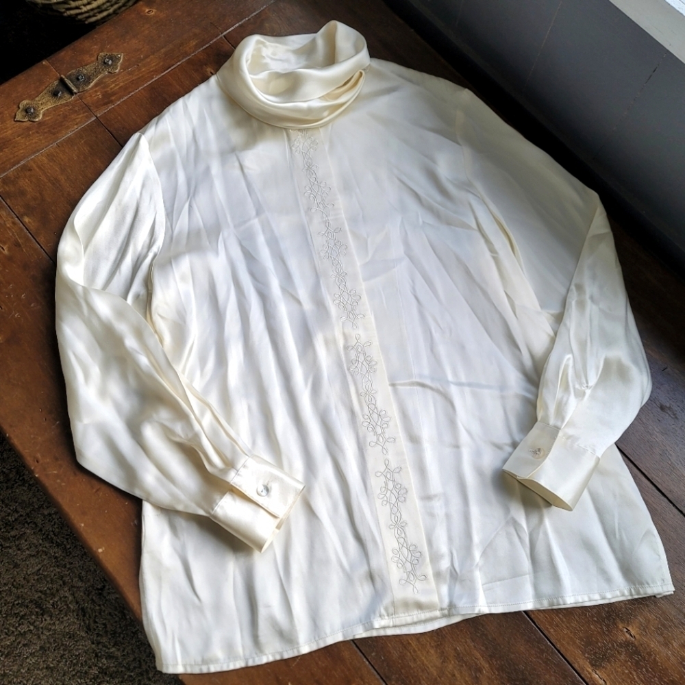 Susan Bristol 100% Silk Satin Cottagecore Old Money Embroidered Blouse sz 12
